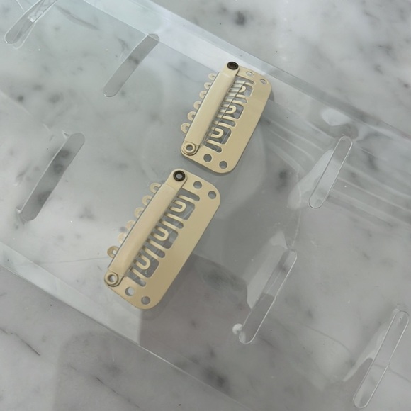 Hair Extensions - Picture 7 of 8